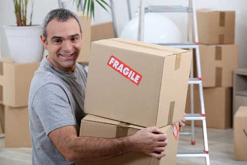 Updated cookie policy notice for Movers Streatham